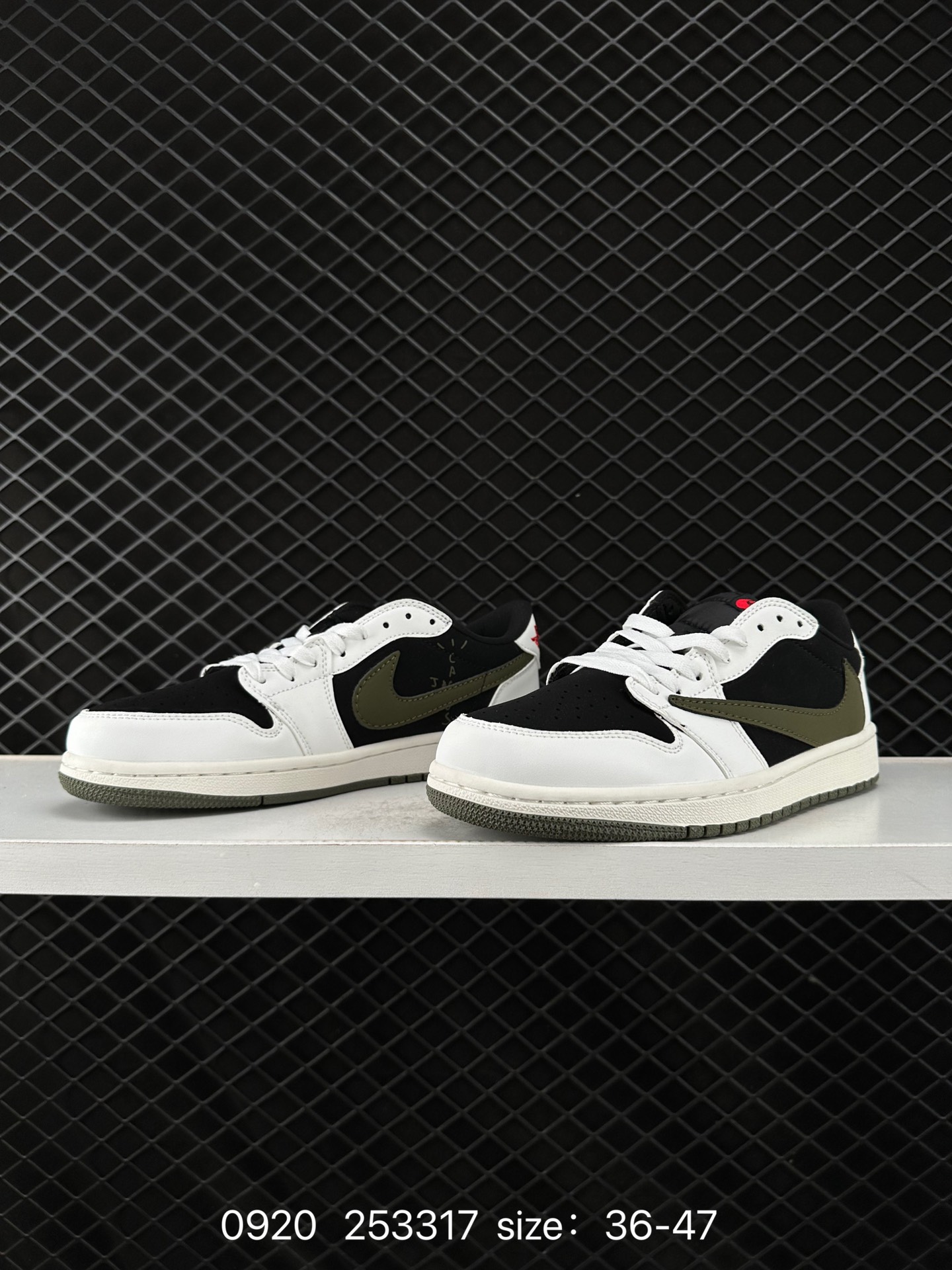 Travis Scott x Air Jordan 1 ” Reverse Mocha “